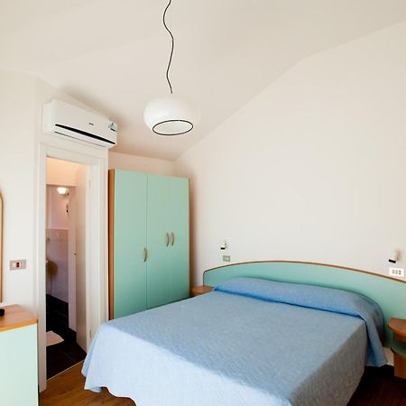 Albergo Villa Mauri Rimini Ngoại thất bức ảnh