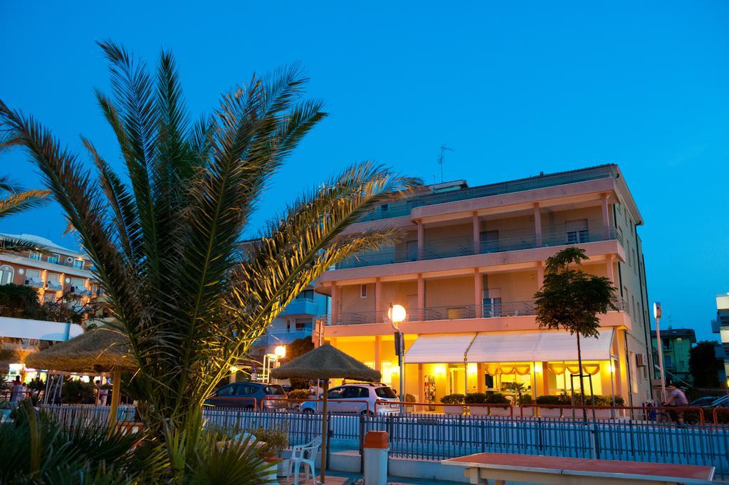 Albergo Villa Mauri Rimini Ngoại thất bức ảnh