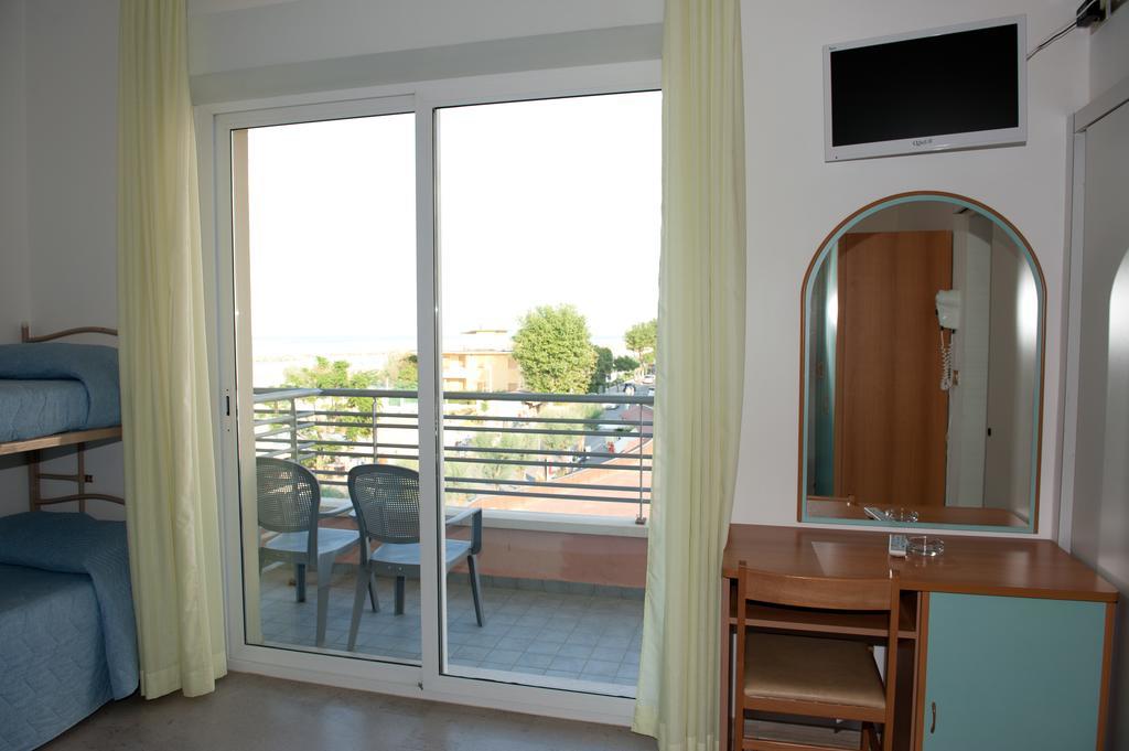 Albergo Villa Mauri Rimini Ngoại thất bức ảnh