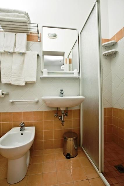 Albergo Villa Mauri Rimini Ngoại thất bức ảnh