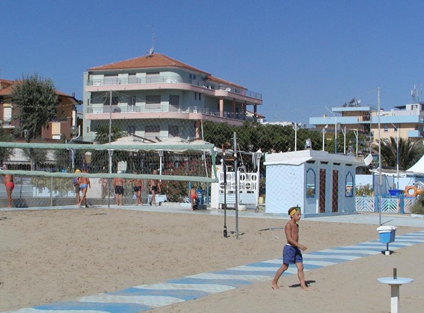 Albergo Villa Mauri Rimini Ngoại thất bức ảnh