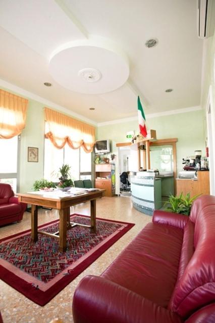 Albergo Villa Mauri Rimini Ngoại thất bức ảnh