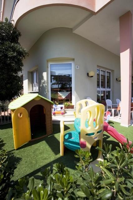 Albergo Villa Mauri Rimini Ngoại thất bức ảnh