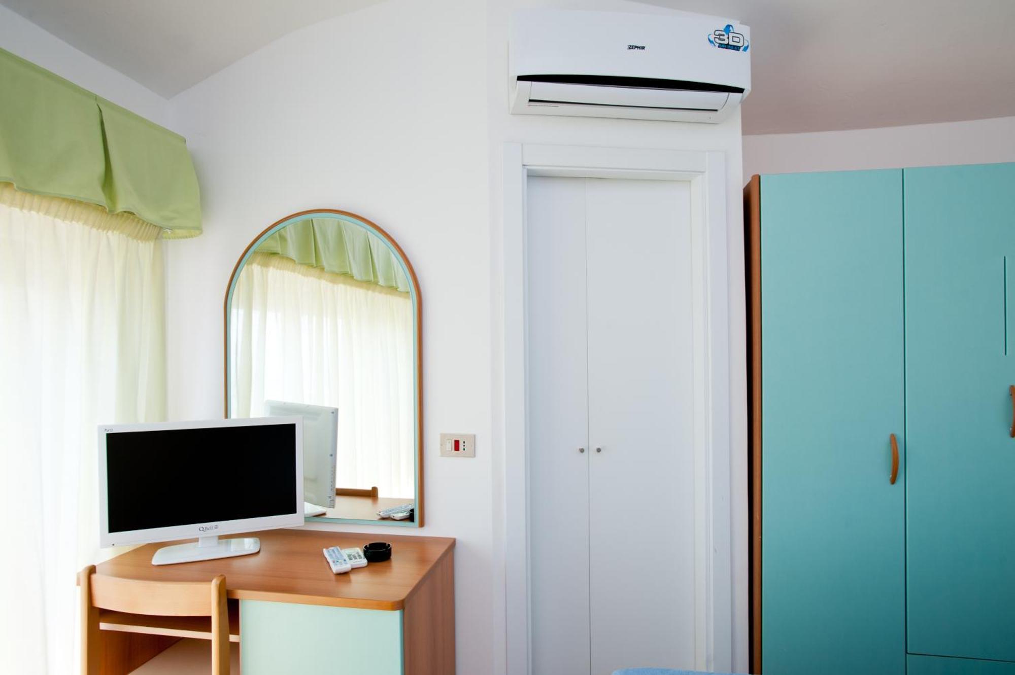 Albergo Villa Mauri Rimini Ngoại thất bức ảnh