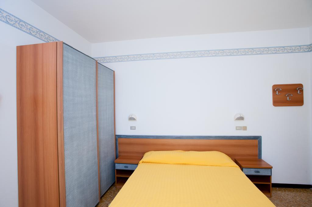 Albergo Villa Mauri Rimini Ngoại thất bức ảnh